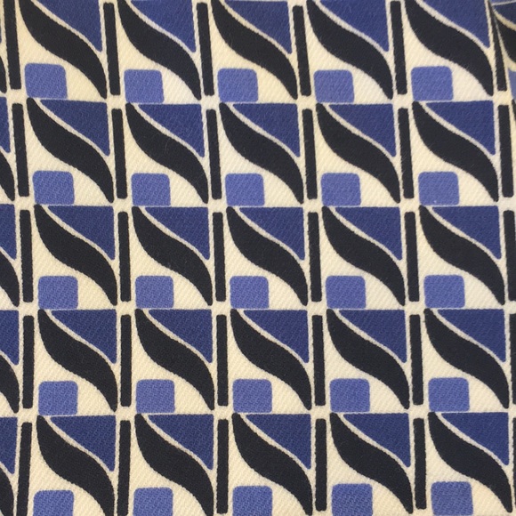 ✅ SOLD J Crew Ladies Sz 2 Pants Blue Black White - Picture 3 of 7